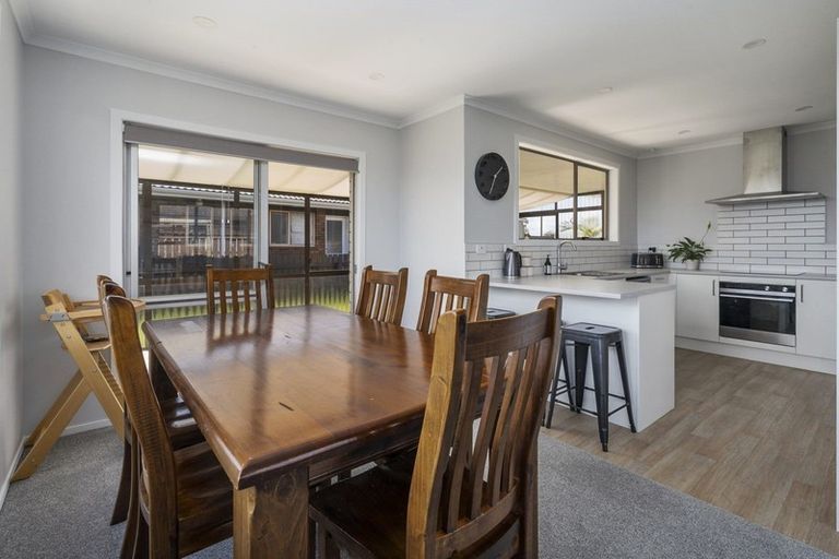 Photo of property in 34 Wesley Avenue, Frankleigh Park, New Plymouth, 4310