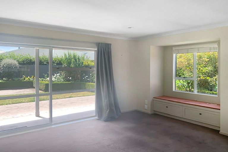 Photo of property in 22a Lowe Place, Rangiora, 7400