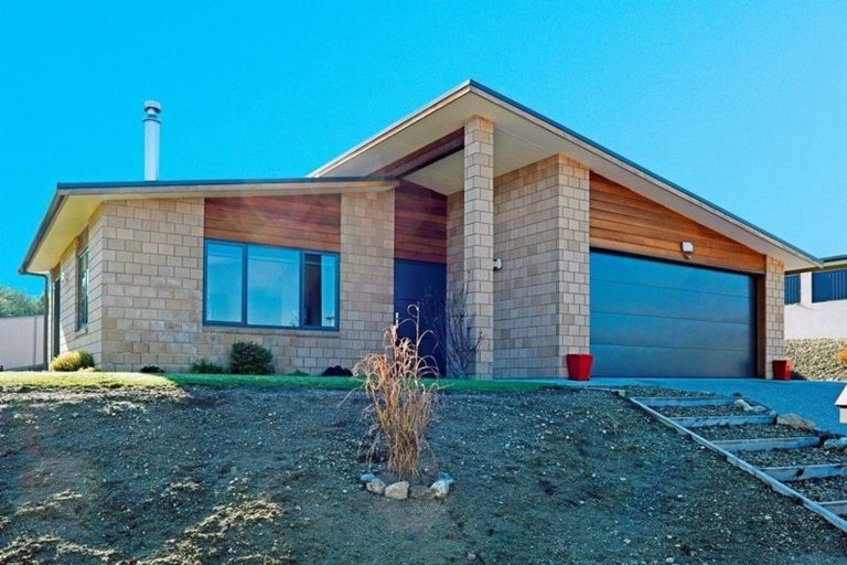 Photo of property in 16 Chandler Crescent, Clyde, 9330