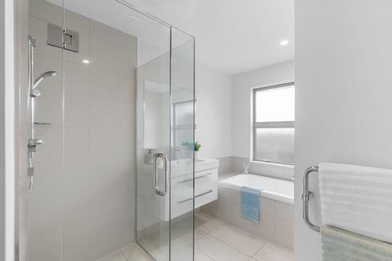 Photo of property in 19 Maka Lane, Halswell, Christchurch, 8025