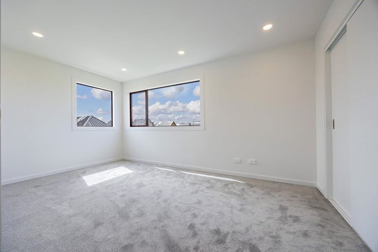 Photo of property in 55 Maungakaraka Road, Karaka, 2580