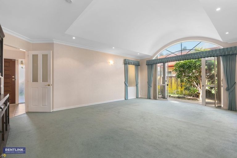 Photo of property in 111 Gravatt Road, Papamoa Beach, Papamoa, 3118