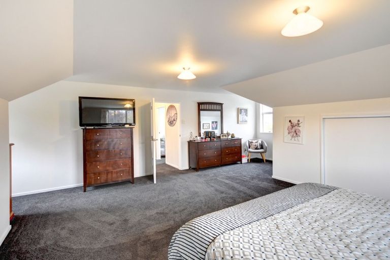 Photo of property in 81 Kinmont Crescent, Kinmont Park, Mosgiel, 9024