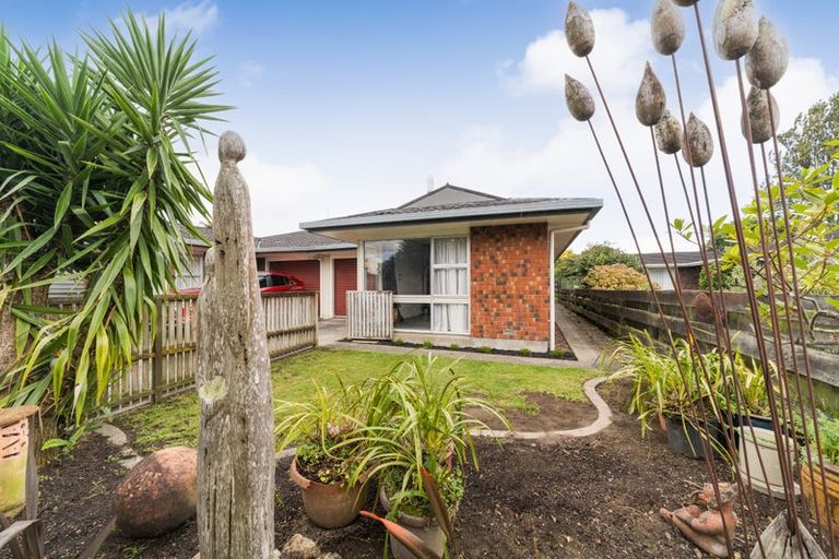 Photo of property in 22 Erin Street, Hokowhitu, Palmerston North, 4410