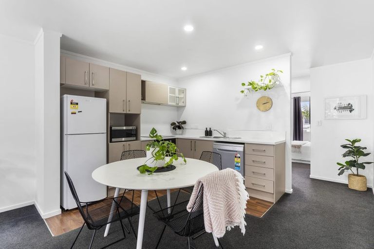 Photo of property in 325/26 Morningside Drive, Morningside, Auckland, 1025