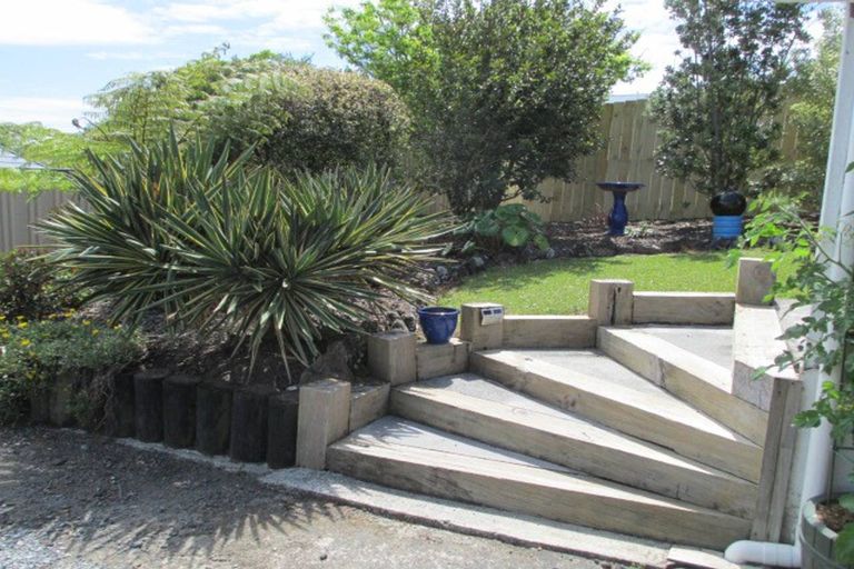 Photo of property in 31 Yorke Road, Haruru, 0204