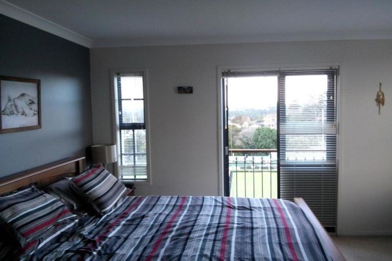 Photo of property in 11/97b Mokoia Road, Birkenhead, Auckland, 0626