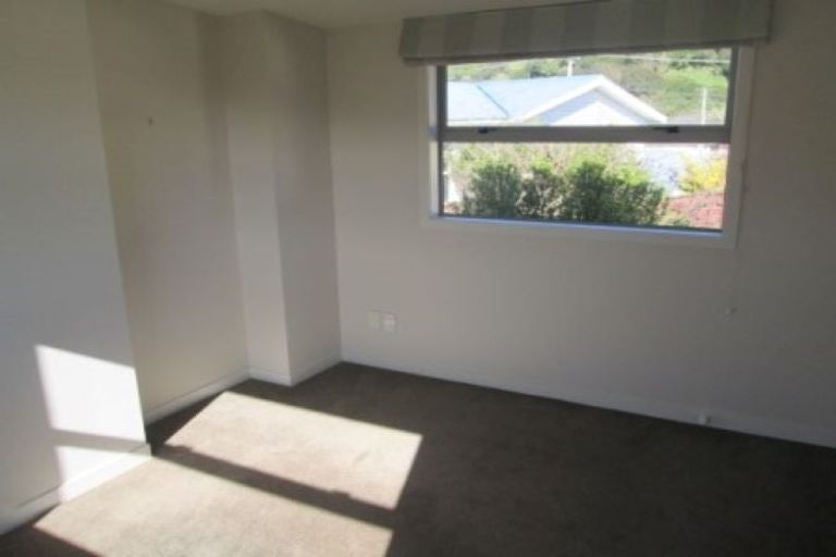 Photo of property in 2a Hillary Street, Tawa, Wellington, 5028