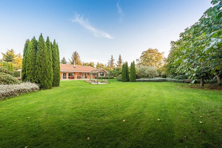 Photo of property in 10 Faith Place, West Melton, Christchurch, 7675