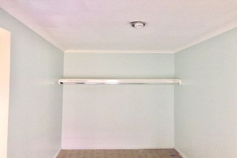 Photo of property in 60 Robert Ross Place, Clendon Park, Auckland, 2103