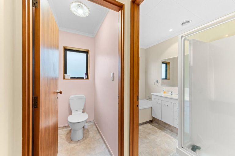 Photo of property in 59 Karina Road, Merrilands, New Plymouth, 4312