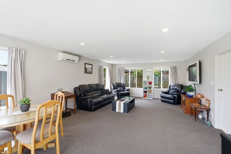 Photo of property in 2/40 Hare Street, Ilam, Christchurch, 8041
