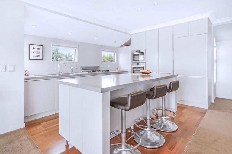 Photo of property in 75a Lake Domain Drive, Frankton, Hamilton, 3204