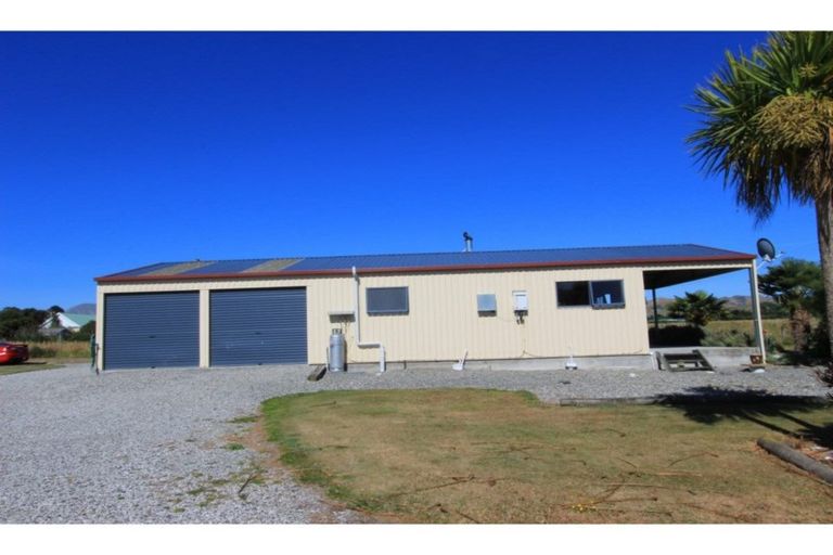 Photo of property in 60 Duncan Street, Ward, Seddon, 7285