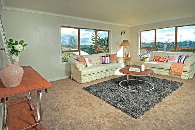 Photo of property in 254a East Coast Road, Forrest Hill, Auckland, 0620