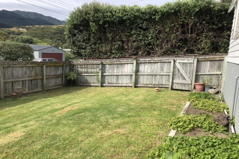 Photo of property in 4 Clarkes Crescent, Paekakariki, 5034