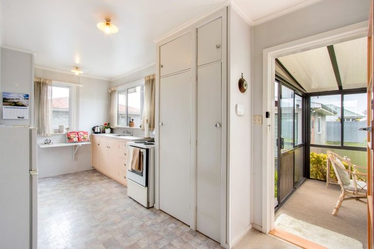 Photo of property in 18 Barnard Avenue, Maraenui, Napier, 4110