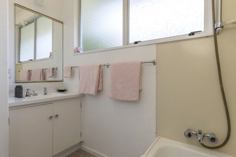 Photo of property in 64 Kaiuru Avenue, Pukawa Bay, Turangi, 3381