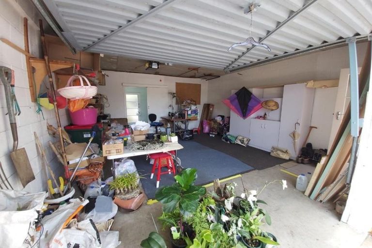 Photo of property in 2/183 Seaview Road, Westown, New Plymouth, 4310