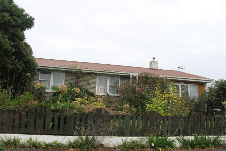 Photo of property in 45 Ellesmere Crescent, Highbury, Palmerston North, 4412