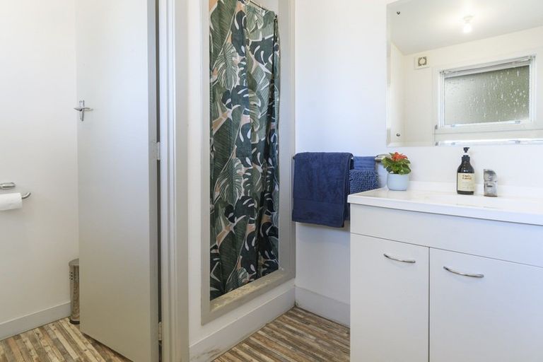 Photo of property in 22 Kingswood Road, Brookfield, Tauranga, 3110