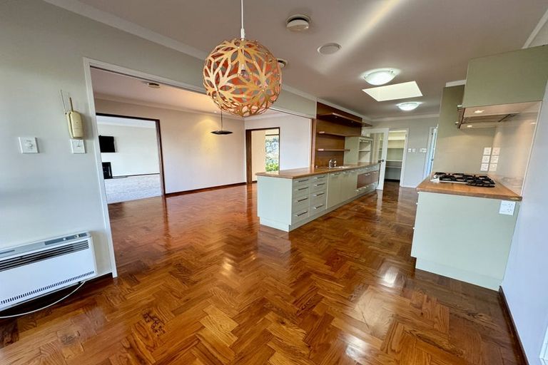 Photo of property in 10 Marine Terrace, Bayswater, Auckland, 0622
