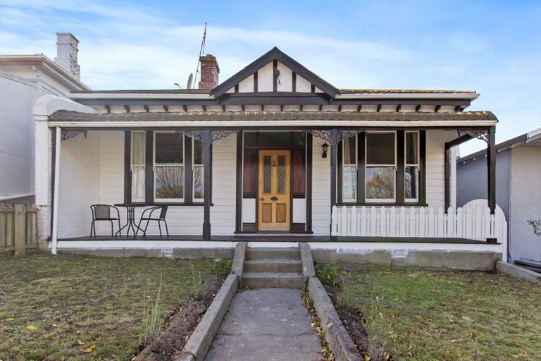 Photo of property in 16 Memorial Avenue, Parkside, Timaru, 7910
