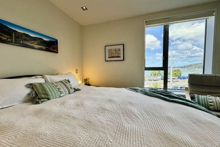 Photo of property in Patent 326 Apartments, 214s/326 Evans Bay Parade, Hataitai, Wellington, 6021