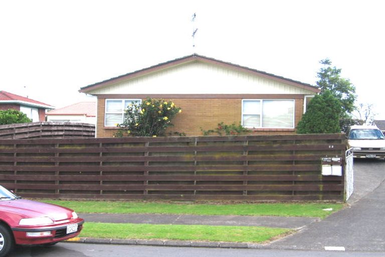 Photo of property in 22 Vanbrugh Place, Bucklands Beach, Auckland, 2014