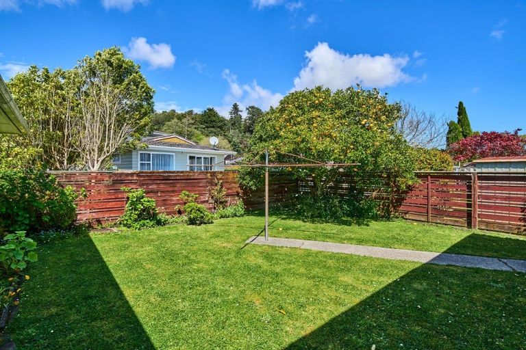 Photo of property in 56 Naenae Road, Naenae, Lower Hutt, 5011