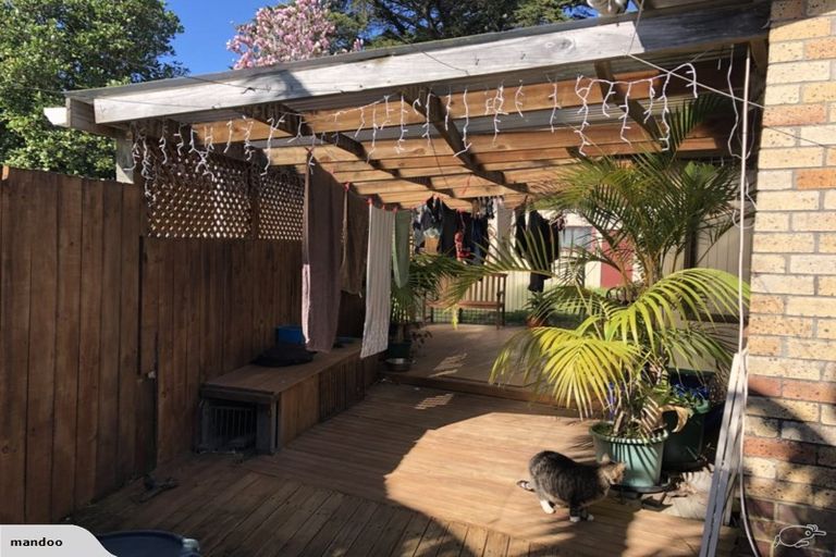 Photo of property in 27 Adams Road, Manurewa, Auckland, 2102