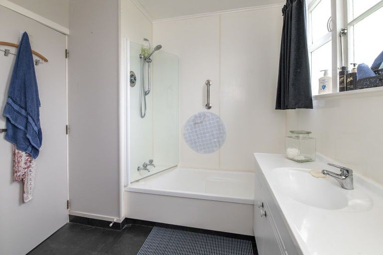 Photo of property in 31 Carlisle Street, Levin, 5510