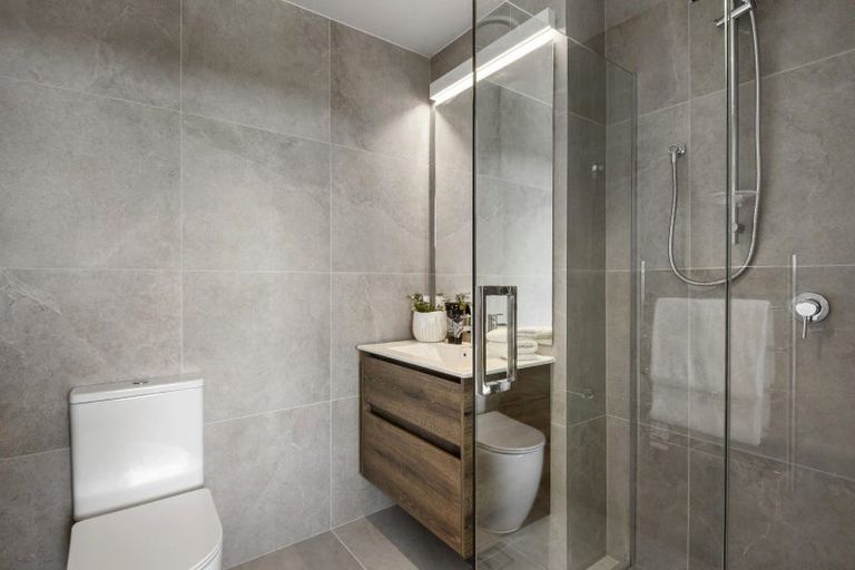 Photo of property in 9a Windlass Street, Long Bay, Auckland, 0630