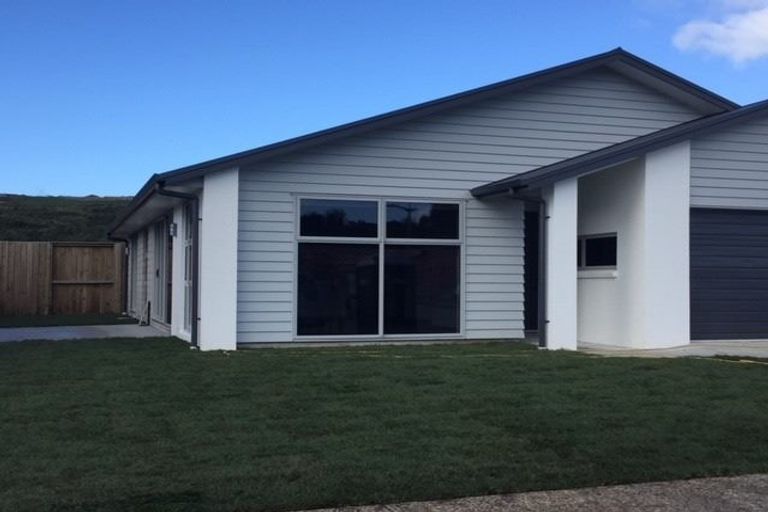Photo of property in 37 Awataha Crescent, Pyes Pa, Tauranga, 3110