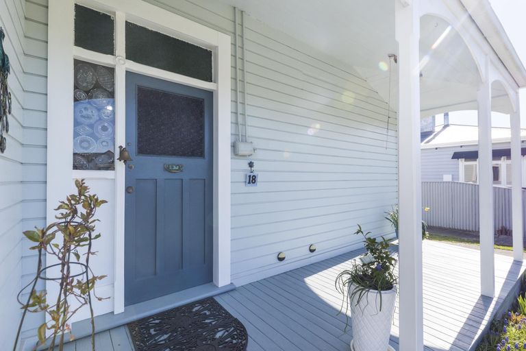 Photo of property in 18 Bryant Street, Takaro, Palmerston North, 4412