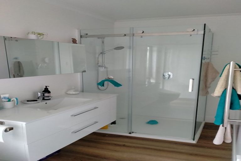 Photo of property in 5 Tua Tua Place, Baylys Beach, Dargaville, 0377