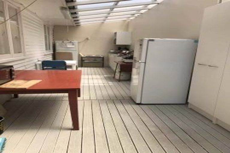 Photo of property in 12 Bruce Road, Glenfield, Auckland, 0629