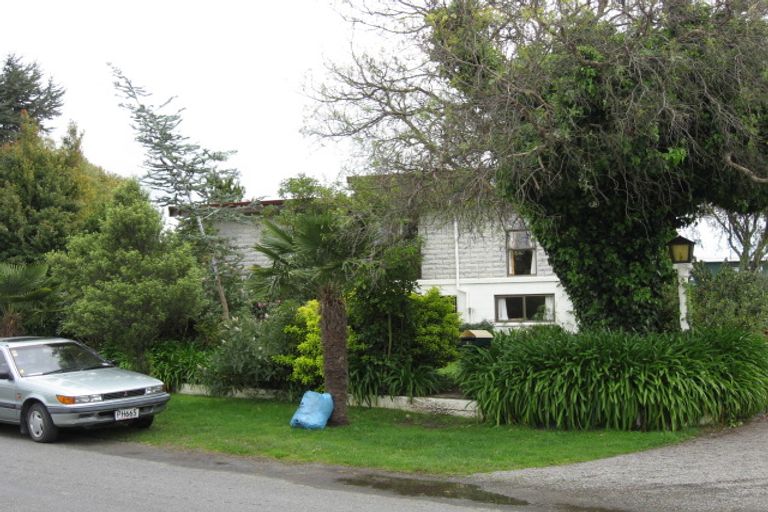 Photo of property in 44 Martin Street, Monaco, Nelson, 7011