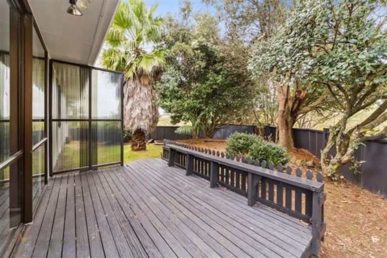 Photo of property in 36 Seaward Place, Wattle Downs, Auckland, 2103