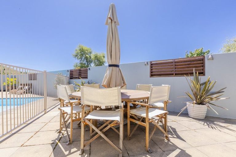 Photo of property in 35 Pinotage Drive, Greenmeadows, Napier, 4112