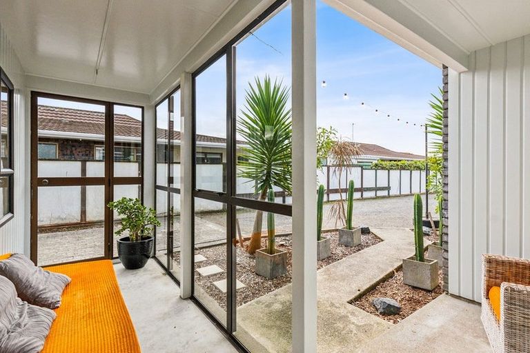 Photo of property in 38 Kapanui Road, Waikanae, 5036