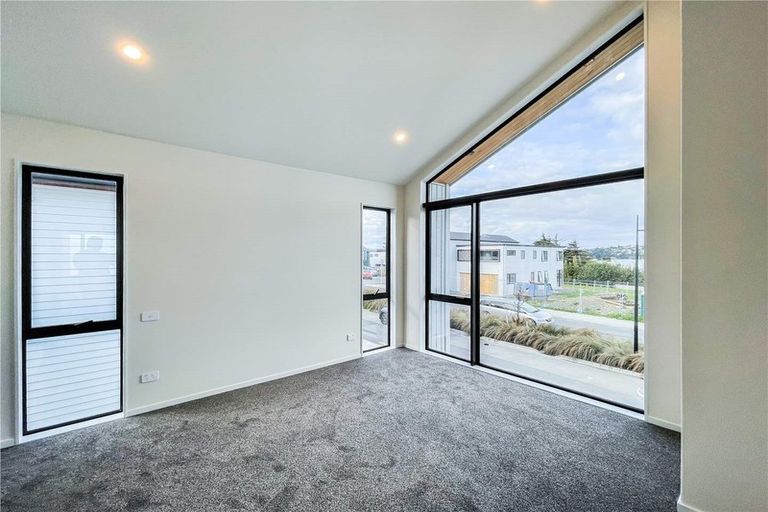 Photo of property in 5 Turbine Way, Hobsonville, Auckland, 0616