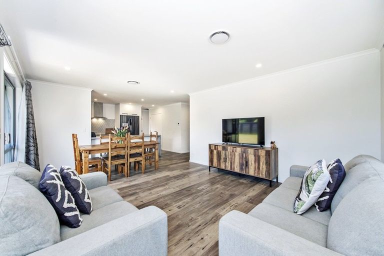 Photo of property in 12 Alpha Way, Rolleston, 7615