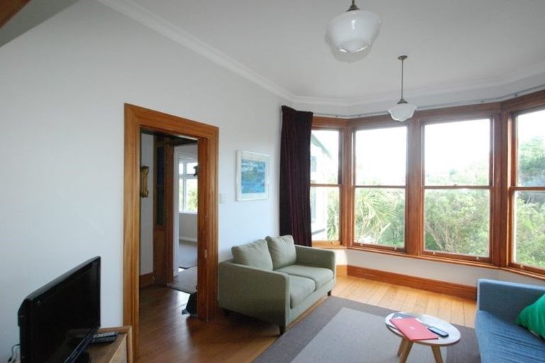 Photo of property in 12 Jackson Street, Island Bay, Wellington, 6023