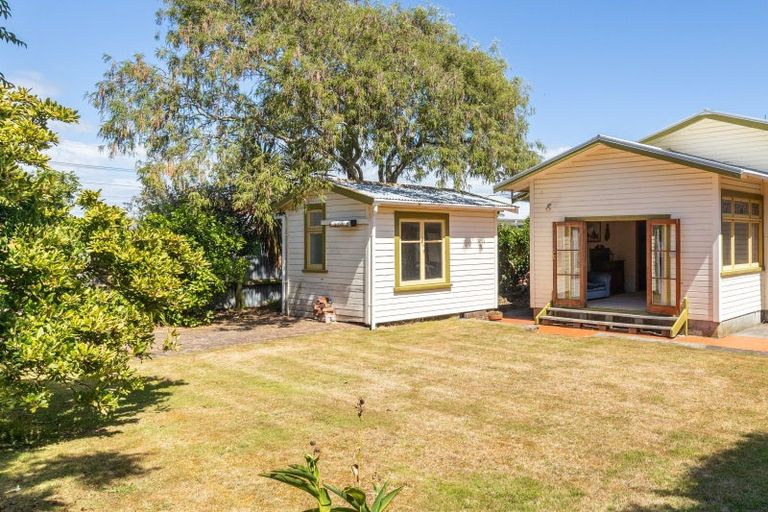 Photo of property in 65 Record Street, Fitzroy, New Plymouth, 4312