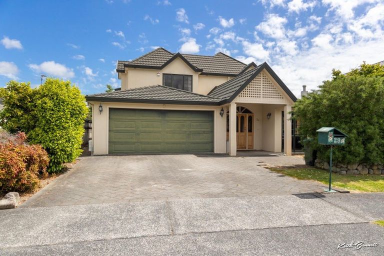 Photo of property in 29 Clearwater Terrace, Brown Owl, Upper Hutt, 5018