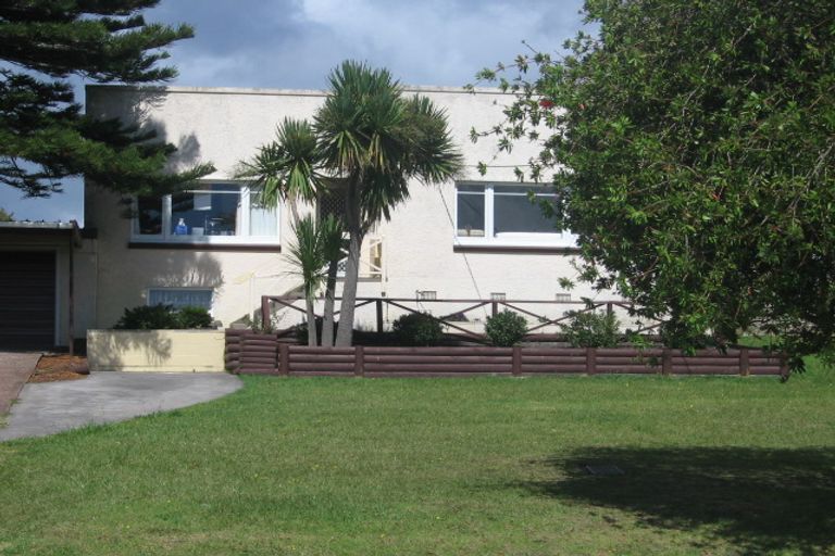 Photo of property in 18 Quebec Road, Milford, Auckland, 0620