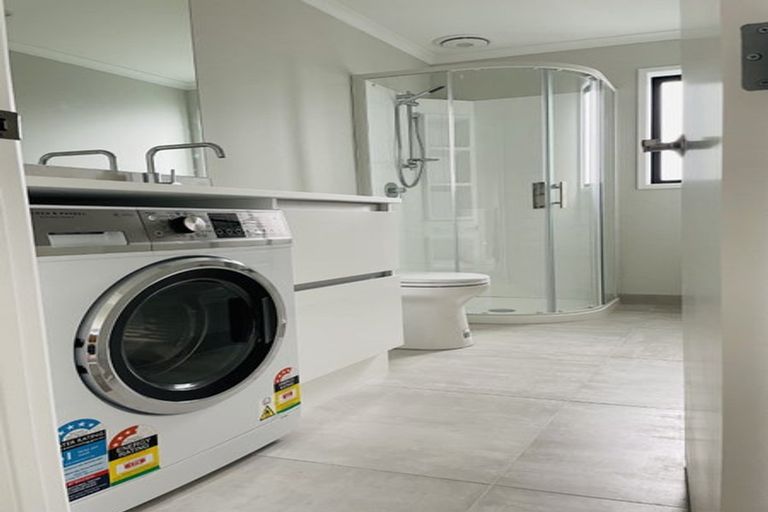 Photo of property in 3 Awakeri Street, Kumeu, 0810