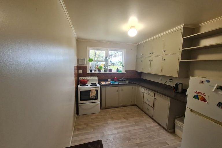 Photo of property in 7 Chaucer Way, Karori, Wellington, 6012