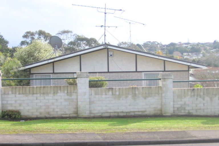 Photo of property in 34 Arlette Place, Massey, Auckland, 0614